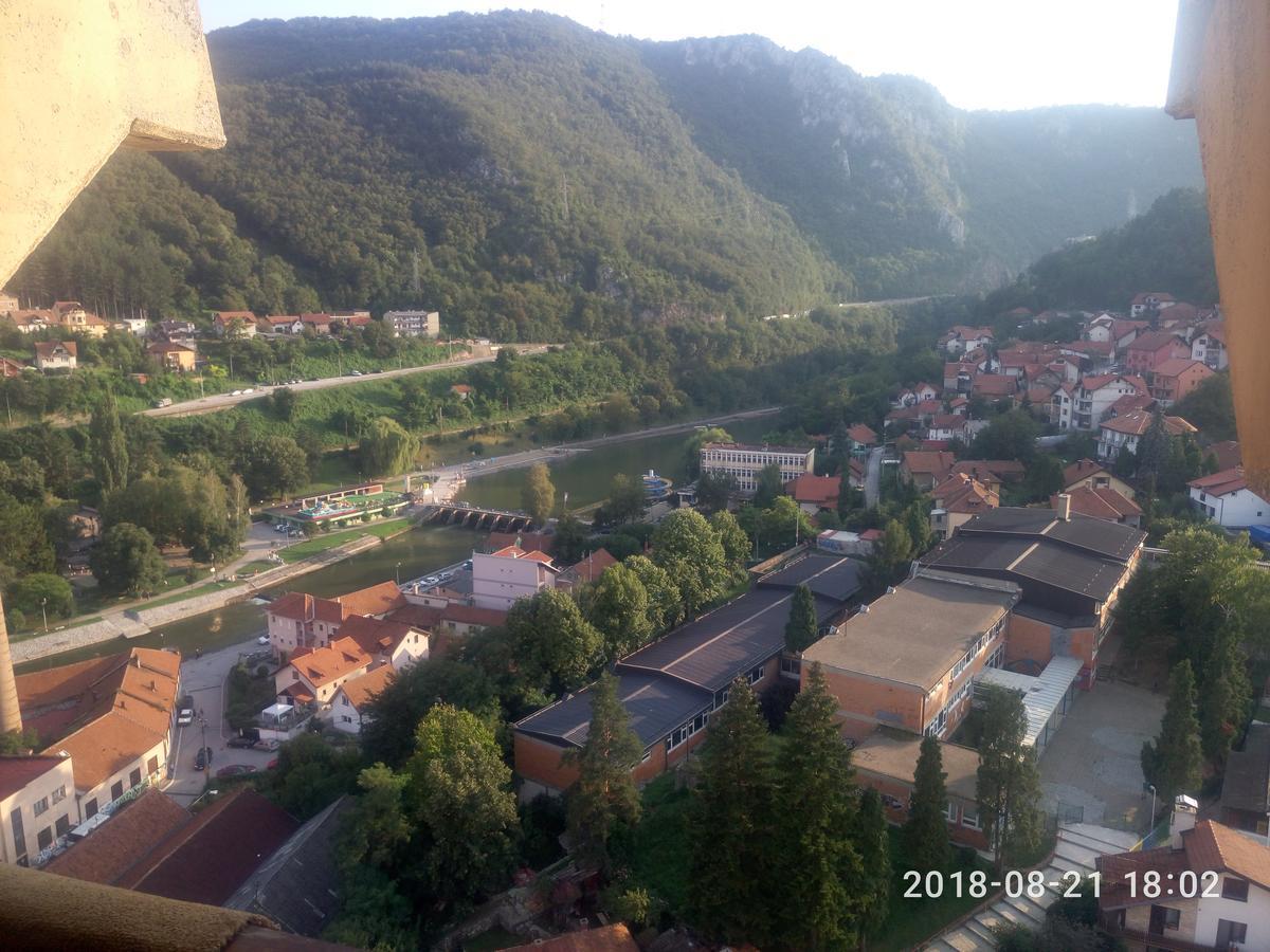 شقة Stan Na Dan Im Užice المظهر الخارجي الصورة
